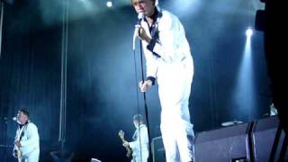 The Hives - Return the favour live A Coruña