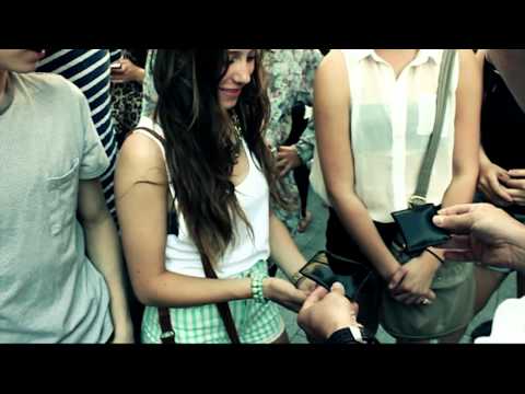 Voir la vidéo de Nest Wallet - Version Vegan