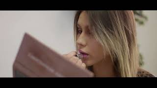 Bornmoney Gunn - Iguana