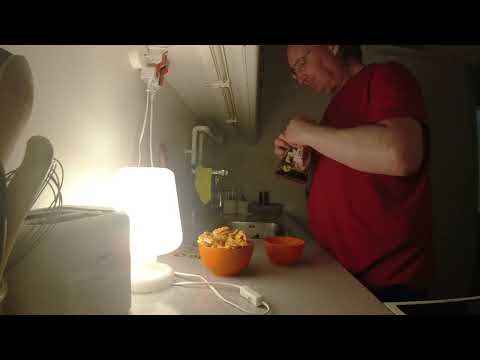 MongoTV_11645 - Del 1 - SPISER SKÅL CHIPS OG FLÆSKESVÆR TIRSDAG AFTEN EFTER YOUTUBE PENGE KOMMET