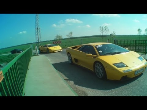 Luxus sportkocsik zavarták meg a felvételt