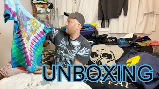 Vintage T-shirt Unboxing - Grateful Dead, Tupac, Space Jam and lots more.