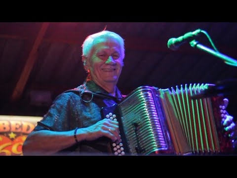 GOTITAS DE AMOR EN VIVO ULPIANO Y BALBINO Y LOS DISTINGUIDOS DESDE DAVID CHIRIQUÍ 
