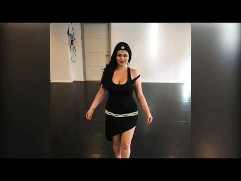 Magdans till "Tears of Joy" av Hossam Ramzy - Orientalisk dans improvisation - Magdansös Selina