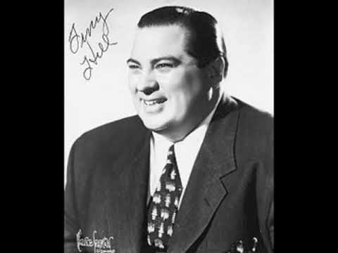 Busybody (1952) - Tiny Hill