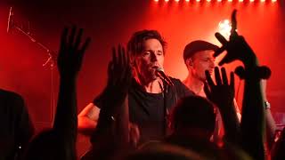 LOVEBUGS - Flavour Of The Day - (HQ sound Live)