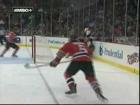 Johan Hedberg "hipchecks" Michael Santorelli