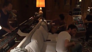 Radiohead working on &quot;Ful Stop&quot; in the studio