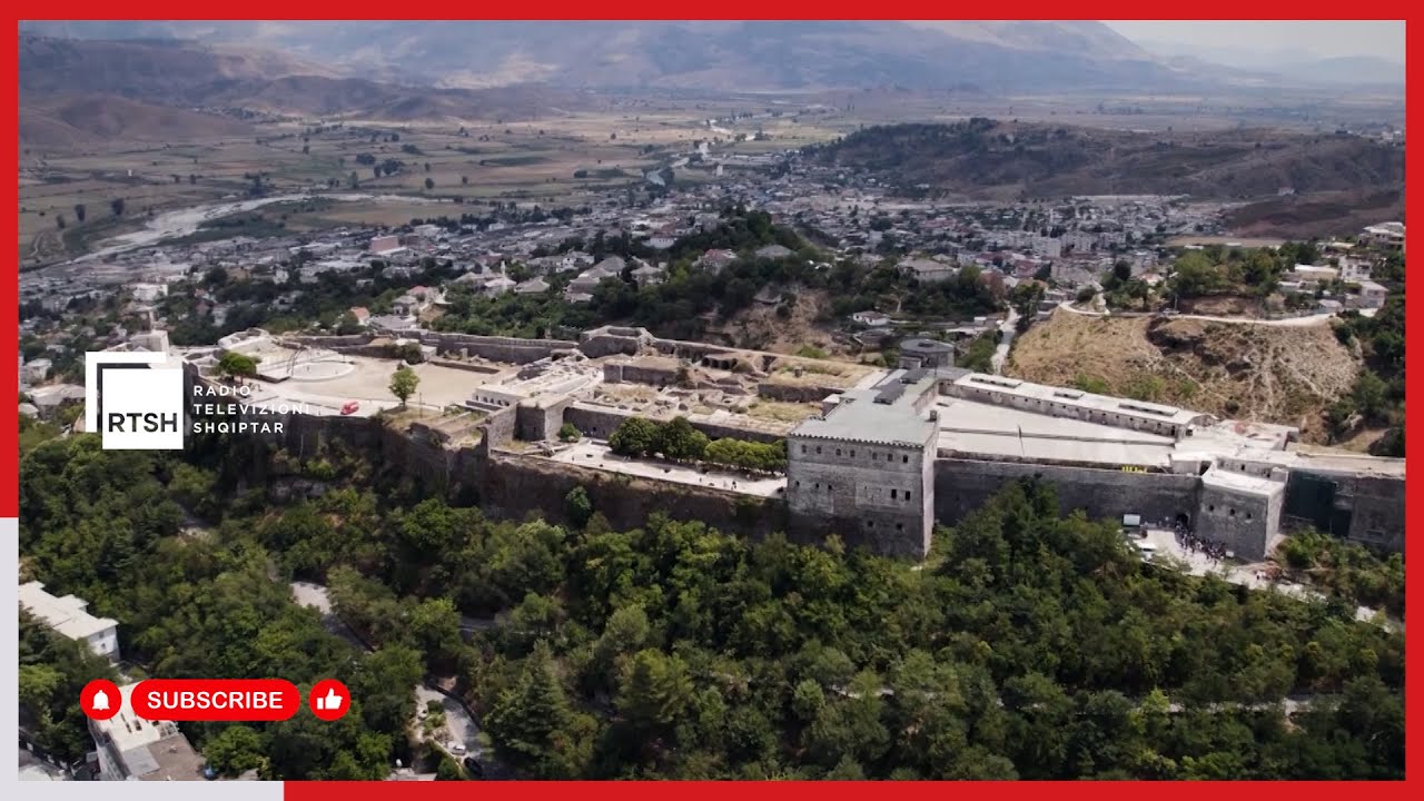 Kalaja e Gjirokastrës, vizitorë dhe jashtë sezonit – Historia dhe arkitektura janë “magneti” që po tërheq  turistët