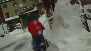 preview picture of video 'Checking out the winter snowfall in Portsmouth, NH'