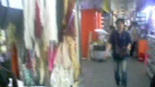 preview picture of video 'Bazaar Barangan Pakaian, Guangzhou-Part2'