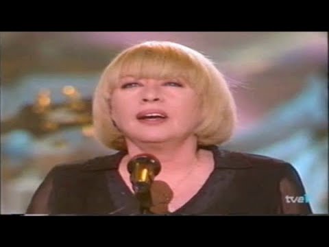 MARI TRINI- "YO NO SOY ESA" (ACTUACIÓN)