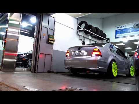 《Visual Club》VW Bora 1.6 with XXR527 wheels