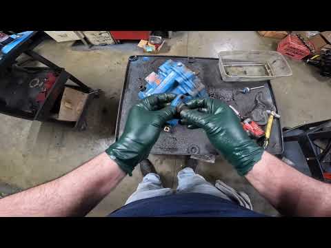 Velvet Drive Marine 10-17  Transmission Overhaul Part 1 Teardown 1:1