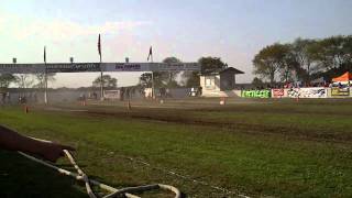 preview picture of video 'hastings MI 2010 grass drags'