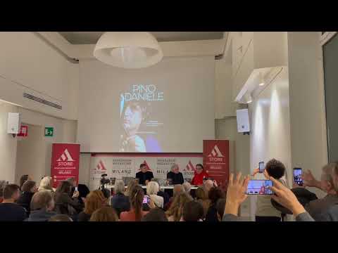 2022  NOVEMBRE PRESENTAZIONE DEL LIBRO DI ALESSANDRO DANIELE .