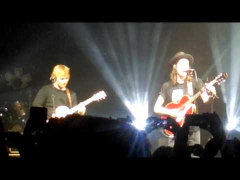 Ed sheeran and James bay at Cambridge