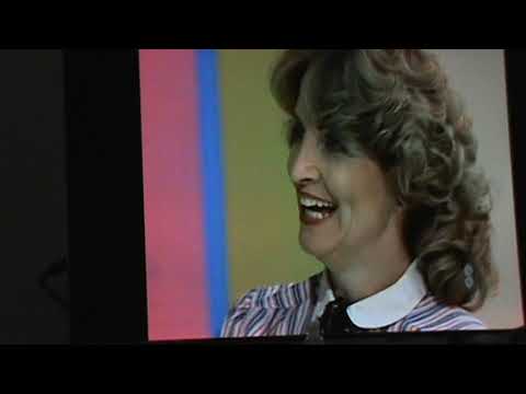 M2U04443 TPIR 1980's Barking With Barker Safe Un-Crackers