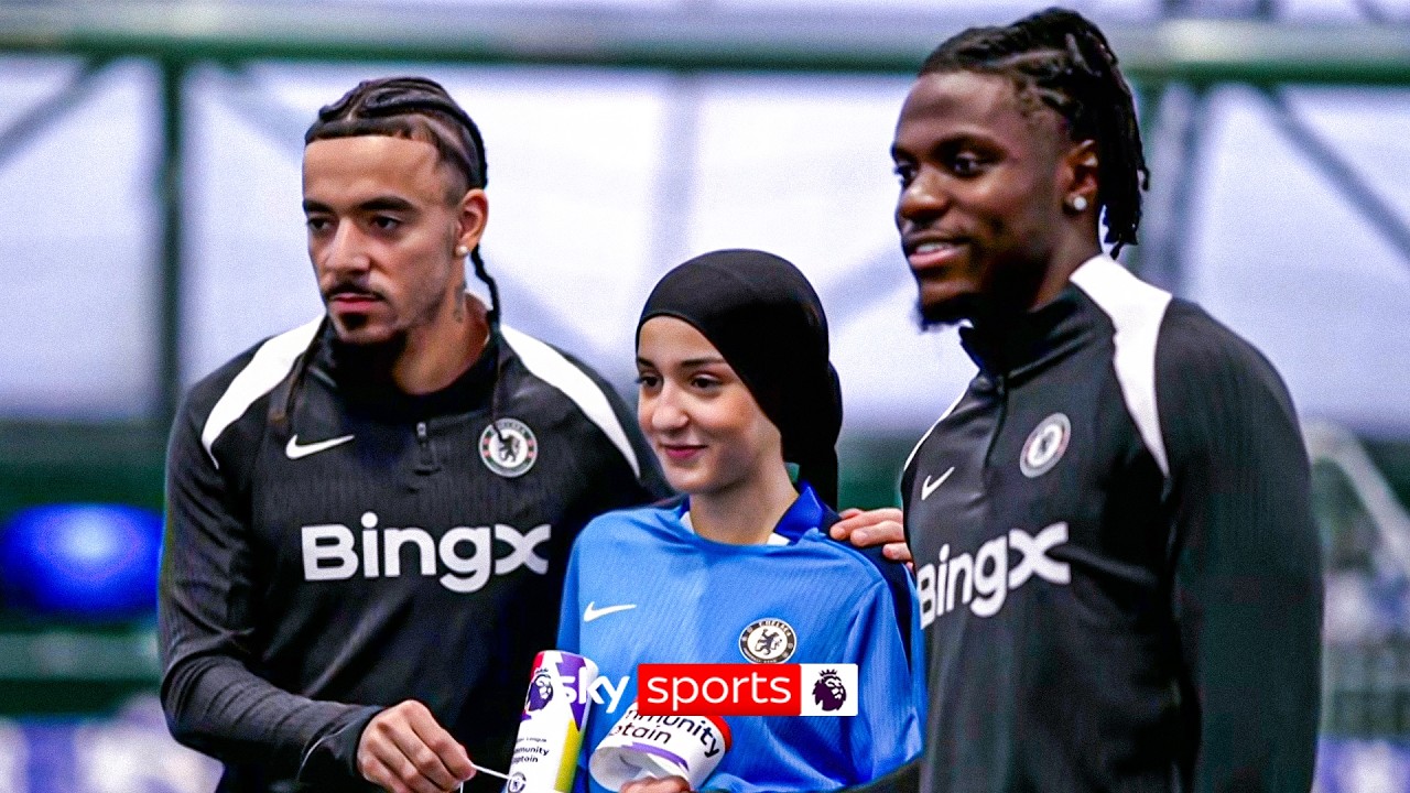 "Everything is possible" | Romeo Lavia & Malo Gusto hand out Community Captain award