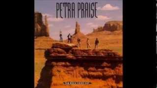 Petra   en Alabanza TE EXALTAMOS.