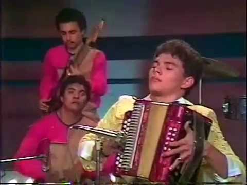 Se acabaron mis penas- Diomedes y El cocha en vivo