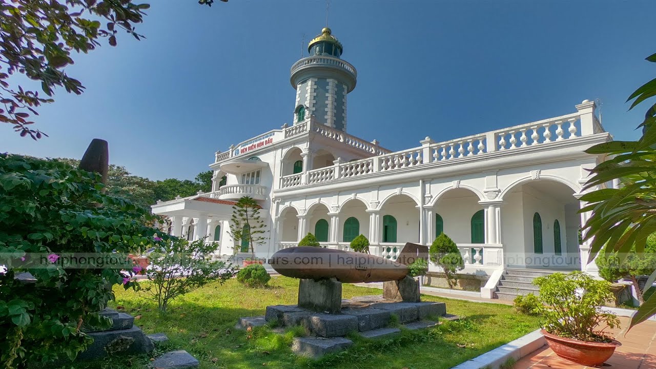 Embark on a captivating virtual tour of Hon Dau Island.