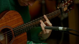 Video thumbnail for Jacob Collier x Taylor Guitars - 'Little Blue' 5-String Guitar Tutorial by Jacob Collier