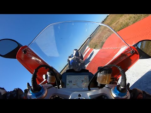 Oschersleben OnBoard | 1;33 | Frau fährt mir um die Ohren | Ducati Panigale V4S 2020 | Meindl Matthi