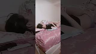 【パンチラ】半けつ姫！