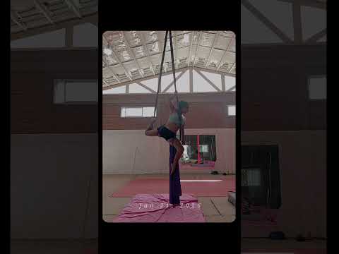 Acrotela ‼️ Dejo está linda figura en Nudo que se llama "Gacela"