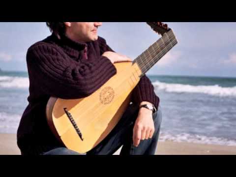 J.S.Bach: Suite g - moll BWV 995 (5) Gavotte I, II en Rondeau / Andreas Martin, Theorbe