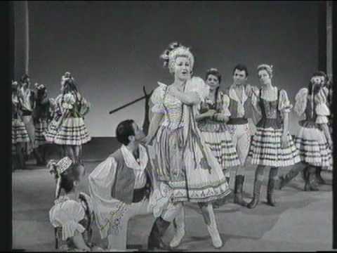 Heia, heia, in den Bergen ist mein Heimatland - Sari Barabas