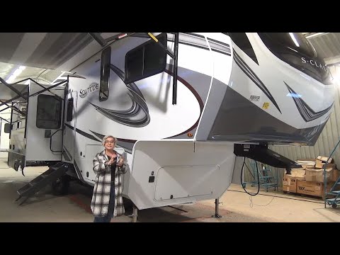 2022 Solitude S Class 2930RL by Grand Design