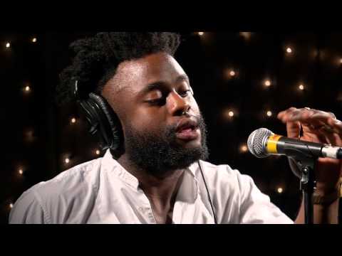 Young Fathers - Nest (Live on KEXP)