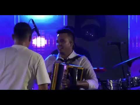 PERRO SINVERGUENZA - ELDERDAYAN & CARLOS RUEDA