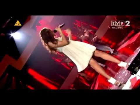 HD - Alexis Jordan - Happines Live EMA 2011