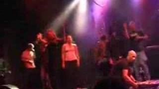 Everybody Ona Move ~ Spearhead live at Harvest Ball 2006