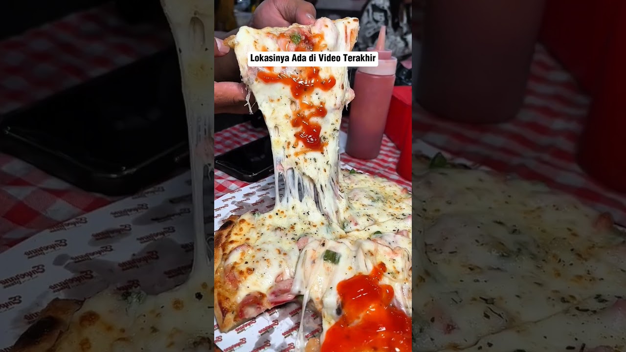 Pizza Italia Harga pedagang kaki Lima dan Terenak Di Bandung #enak #kuliner #youtubeshorts #pizza
