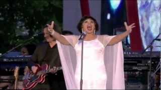 Diamonds Are Forever: Dame Shirley Bassey. The Queen&#39;s Diamond Jubilee Concert, London [HD]