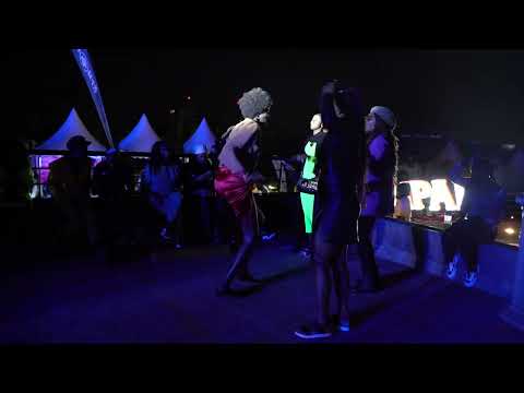 Peru (Remix) Fireboy DML, 21 Savage, Blxst