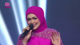 Download lagu Siti Nurhaliza - Yue Liang Dai Biao Wo De Xin (Starfulence Awards by Cuckoo) mp3 Download lagu Siti Nurhaliza - Yue Liang Dai Biao Wo De Xin (Starfulence Awards by Cuckoo) mp3