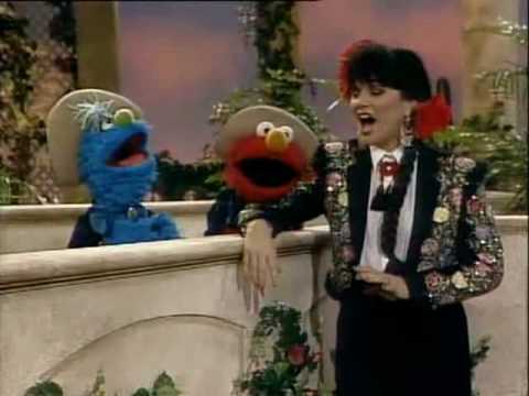 Linda Ronstadt -SesameStreet