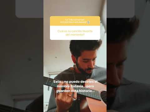 Camilo tocando nuevo tema de su disco Mis Manos