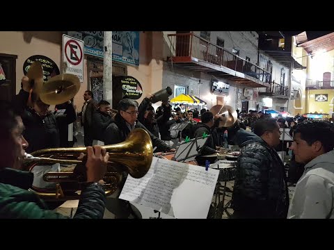 Banda Otuzco Tierra de Fe | Mix Huaynos: Si se marchó, Cervecita licor amargo | Otuzco; 26/10/2022