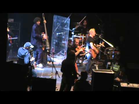 Čechomor - Stará pivničková. Úryvok z koncertu v Bratislave NTS 2013.