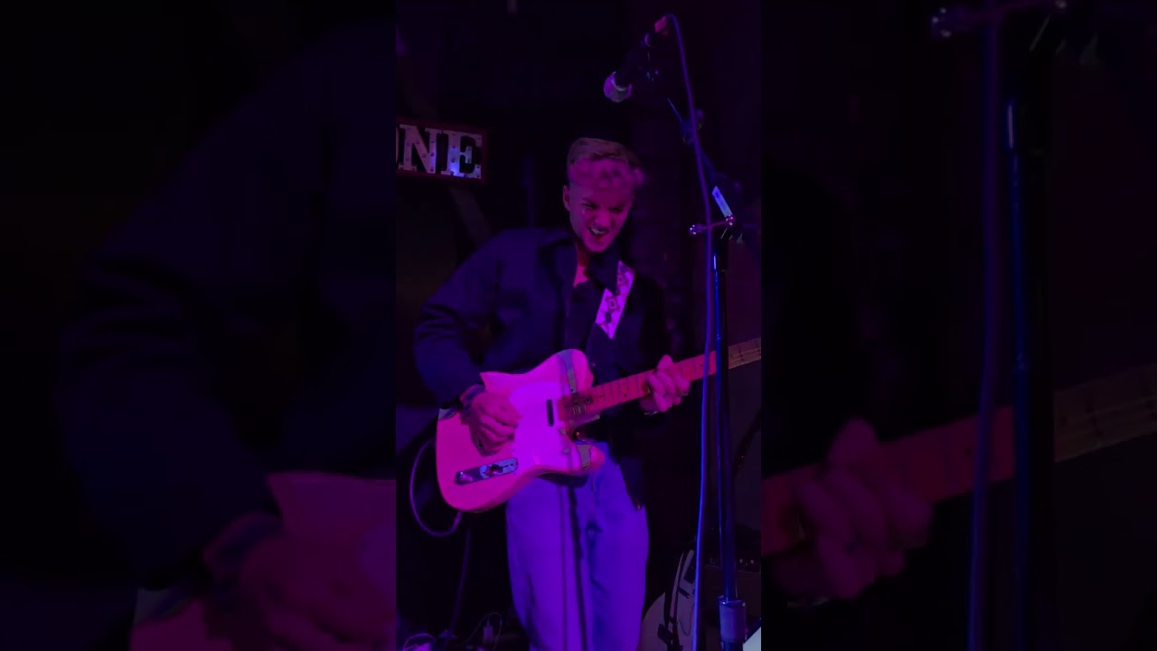 Promotional video thumbnail 1 for Louis Thomass