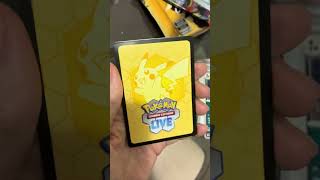 Colei Pokémon no chocolate dela e veja o que aconteceu! 🍫✨ #pokemon #tcg #surpresa #pokemoncards