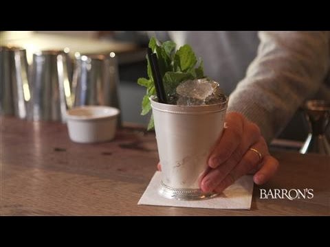 How to Make the Perfect Mint Julep