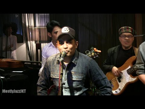 Glenn Fredly - Kau @ Mostly Jazz 29/06/2012 [HD]