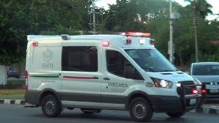 Mini-compilation of ambulances in code 2